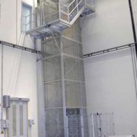 Vertical pallet conveyor / Paletten Etagenlift 01